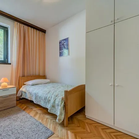 Apartments Marjan アパート スプリト