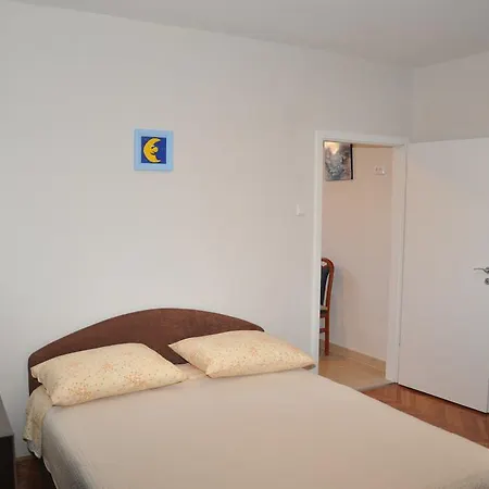 Apartments Marjan *